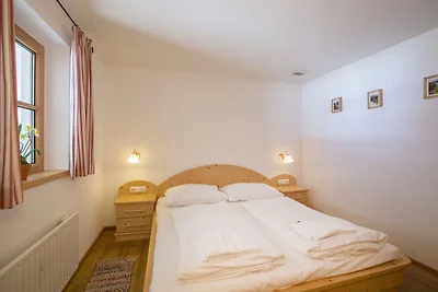 Ruhiges Chalet mit Sauna in Königsleiten