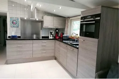 Chalet in Wibrin mit privatem Fischteich