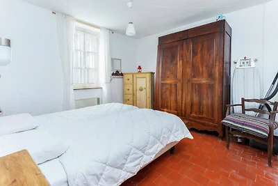 Gemütliches Ferienhaus am See in Vitry-Laché