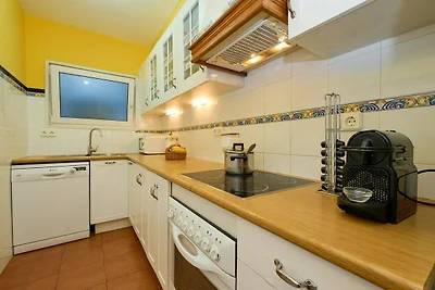 Zonnige oase op het dorpsplein