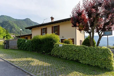 Zeer ruime vakantiewoning in Crone, op slecht...