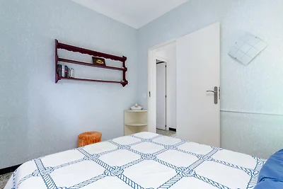 Pretty apartment with balcony
