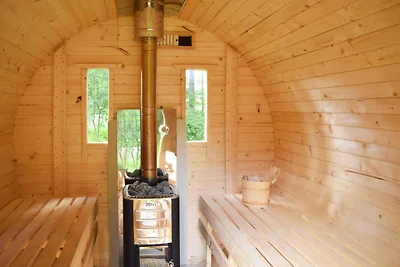 Geräumiges Ferienhaus, Pool, Sauna, Whirlpool