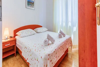 Apartments Ivo - One bedroom apartment with t...