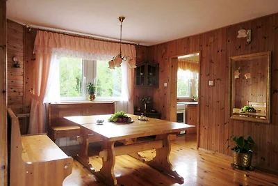 Ferienhaus in Kaschubei nahe Schiefem Haus