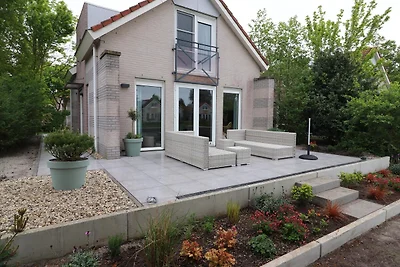 Eleganter Bungalow am Wasser für 6 Personen