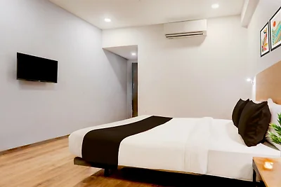 Super Townhouse Prayagraj