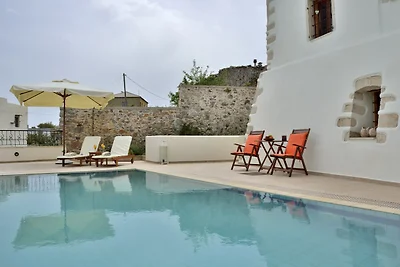 Villa in Kefalas mit privatem Pool
