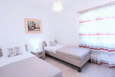 Ferienwohnung auf Čiovo mit großem Balkon