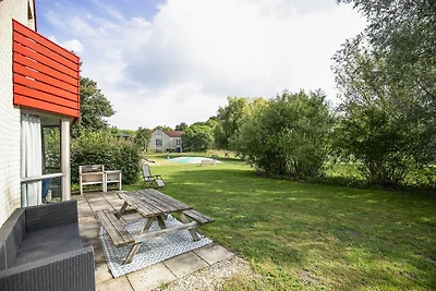 Ferienhaus am See mit Garten für 6 Personen