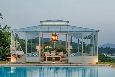 Villa di lusso con 10 camere da letto a Lucca