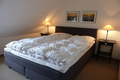 Holiday apartment in Sylt with 2 bedrooms