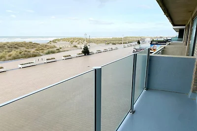 Apartamento en Nieuwpoort con vistas al mar