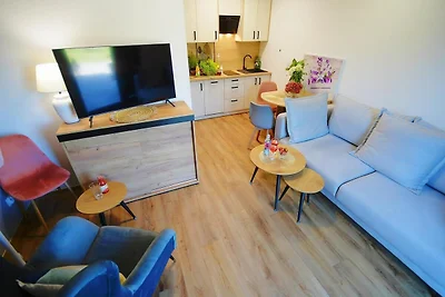 Comfortabel vakantiehuis met terras, Mielenko