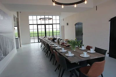 Villa di lusso vicino al mare a Zuidzande