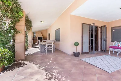 Villa in VILLASIMIUS mit Schwimmbecken