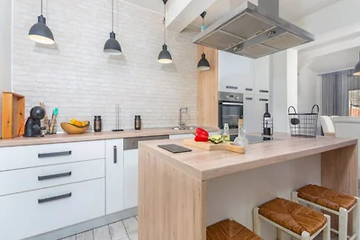Apartment Brletic - Three Bedroom Apartment w...
