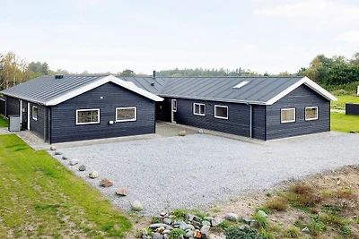 18 osob apartament w Ålbæk