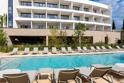 Horizon Resort Massane Villa