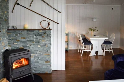 4 Personen Ferienhaus in Utvik-By Traum