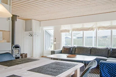 Strandparadies mit Pinien