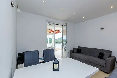 Apartment Franceska -Two-Bedroom Apartment wi...