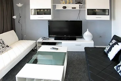 Malerische Wohnung an der Küste von Rogoznica