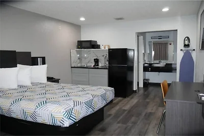 1 tweepersoonsbed (queensize) | NS | Keuken