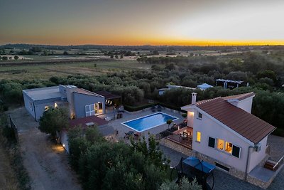 Moderne Villa in Polaca mit Swimmingpool