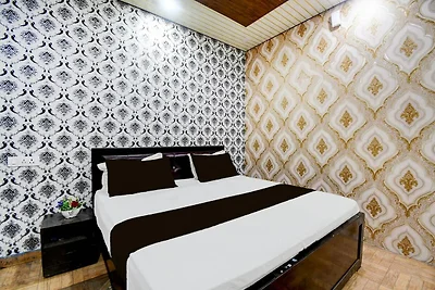 Hotel O Ambedkar Park Gorakhpur
