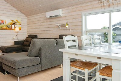 6 Personen Ferienhaus in Juelsminde-By Traum