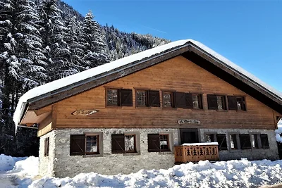 Alpenhut in een chatel met barbecue