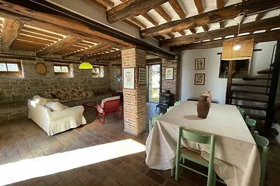 Villa ad Amandola vicino al centro città