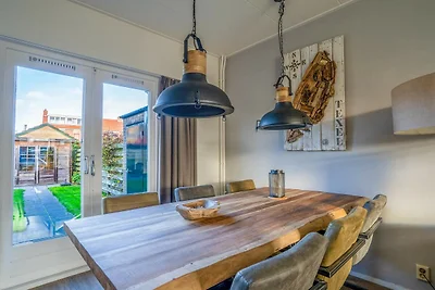 Modern eingerichtetes Ferienhaus für 5 Person...