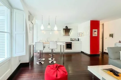 High-End-Wohnung im Goldenen Dreieck