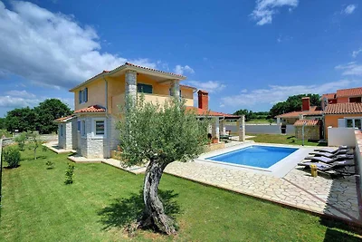 Rustikale Villa in Vodnjan mit privatem Pool
