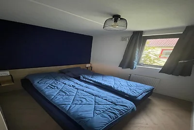 Sonniger Familienbungalow am See