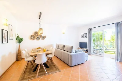 Villa in Galé mit Pool nahe Stränden