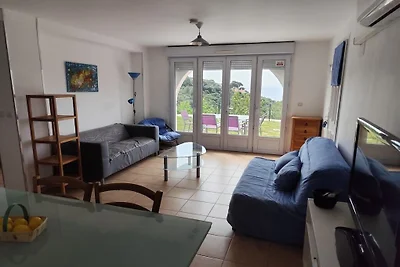 Vakantieappartement in Èze met zwembad