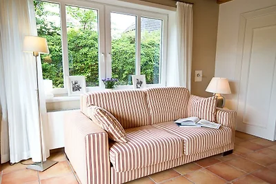 Ferienhaus in Nebel mit Schwimmbecken