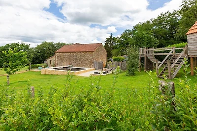 Casa vacanze rustica a Loubejac con jacuzzi