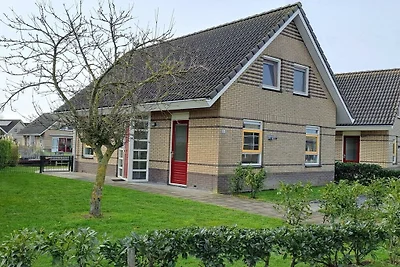 Vakantiehuis in Medemblik met terras