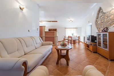 Legovich avec piscine privée