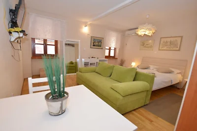 Einfaches und sonniges Studio-Apartment