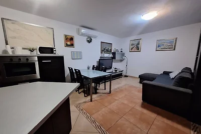 Peaceful Island Haven with Pool, BBQ & Games ...