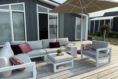 Chalet in Zeeland mit privatem Steg