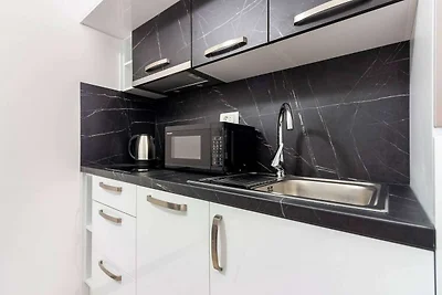 Modern Apartments with Private Balcony - Delu...