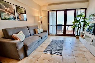 Appartamento ad Acquaseria con terrazza