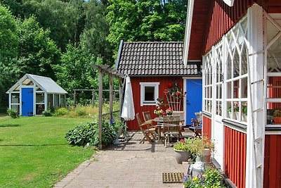 5 person holiday home in LINDERÖD