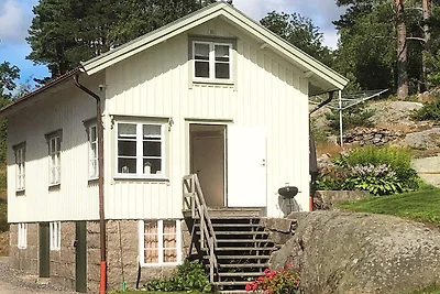 5 Personen Ferienhaus in KUNGSHAMN-By Traum